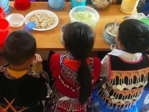 'Nuôi Em' đem tiền từ thiện đi gửi tiết kiệm?