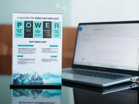 Chiếc laptop giúp việc họp hành bớt áp lực