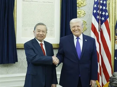 Tổng Bí thư Tô Lâm gặp Tổng thống Mỹ Donald Trump