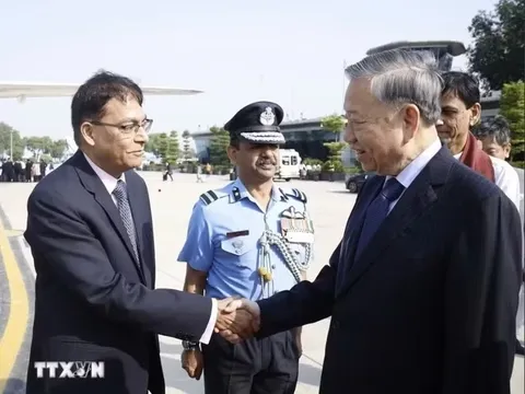 Tổng Bí thư, Chủ tịch nước rời New Delhi, thăm ‘thủ đô tỷ phú’ Mumbai