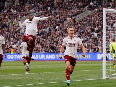 Hạ West Ham, Arsenal tiến gần tới ngôi vô địch