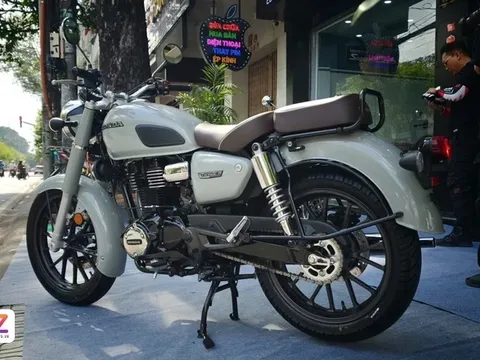 Cận cảnh Honda CB350C vừa đến Việt Nam, giá từ 185 triệu đồng