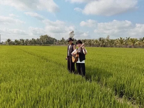 Chiêu mới của nghệ sĩ Việt
