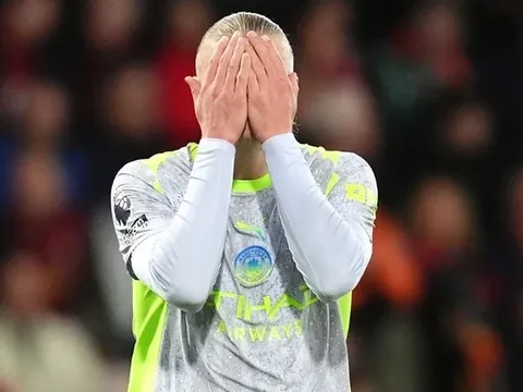 Trận hòa thất vọng của Man City đưa Arsenal vô địch Premier League