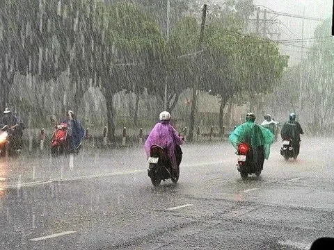 Miền Bắc và miền Trung sắp đón 'mưa vàng' giải nhiệt, kết thúc đợt nắng cháy da