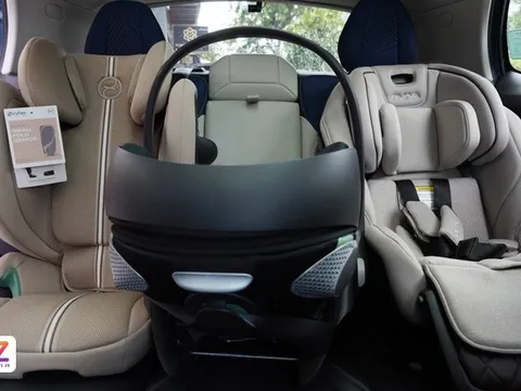 SUV cỡ C có lắp vừa 3 ghế trẻ em?