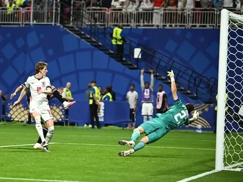 Argentina và những phút bù giờ kinh điển