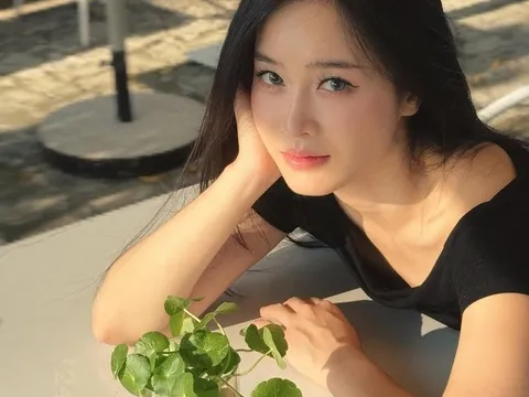 Mỹ nhân trong 'phim Việt có kinh phí kỷ lục' là ai