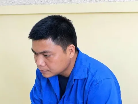 Khởi tố đối tượng 'hô biến' sổ đỏ của người khác thành tên mình