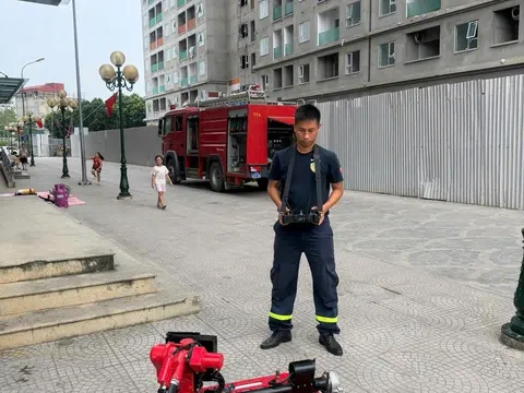 Người dân hào hứng trải nghiệp thực hành PCCC & CNCH