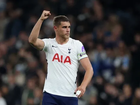 Tottenham có chiến thắng đầu tiên ở Premier League mùa này