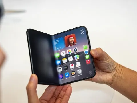 Bất ngờ về iPhone Duo tại quê hương của Samsung