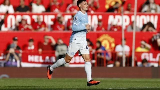 Chấp người Man City vẫn đánh bại đội bóng cùng thành phố