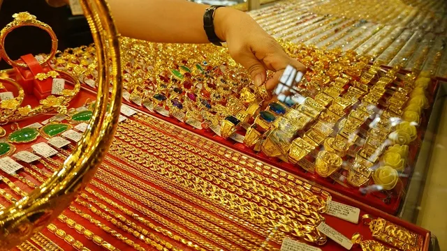 Diễn biến khó lường của giá vàng trong nước sáng nay