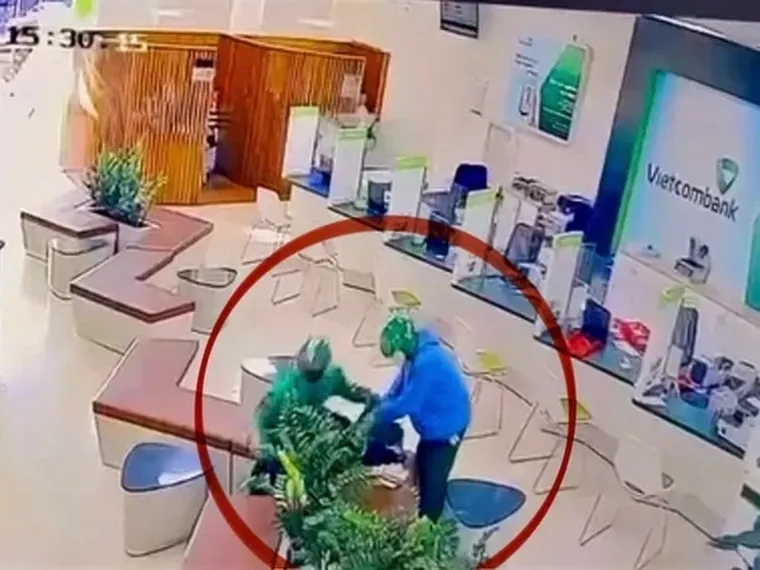 Vụ cướp ngân hàng tại Gia Lai: Thu giữ 4 khẩu súng