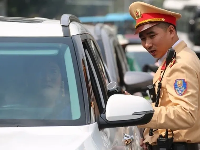 CGST toàn quốc đồng loạt kiểm tra nồng độ cồn từ mùng 1 Tết