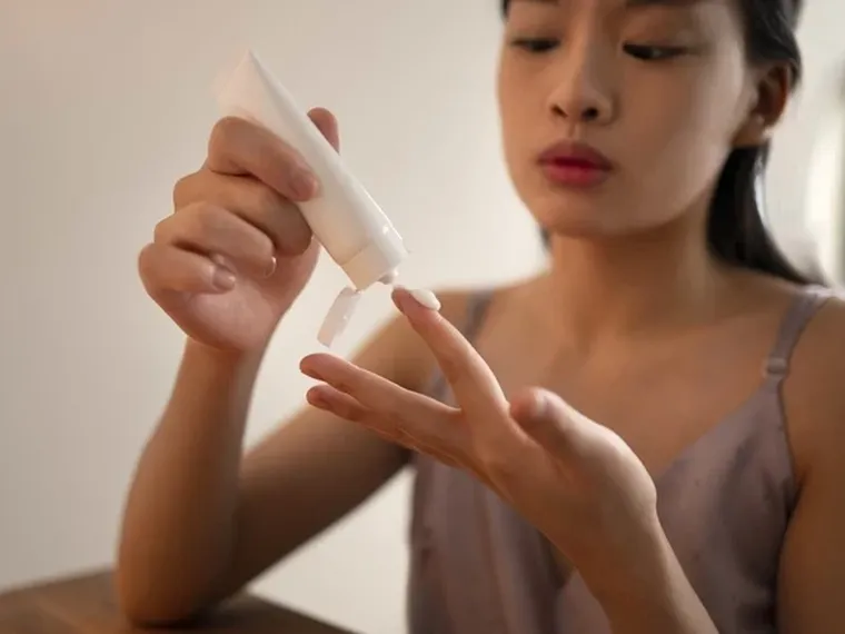 Hàng trăm loại mỹ phẩm do Công ty cổ phần sản xuất mỹ phẩm Vincos Việt Nam sản xuất bị yêu cầu thu hồi