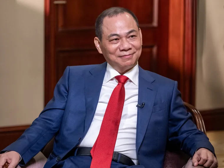 Trong vòng vài tiếng tài sản ông Phạm Nhật Vượng tăng cả tỷ USD